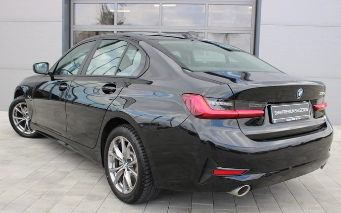 BMW Seria 3 cena 149900 przebieg: 21700, rok produkcji 2021 z Dąbie małe 121